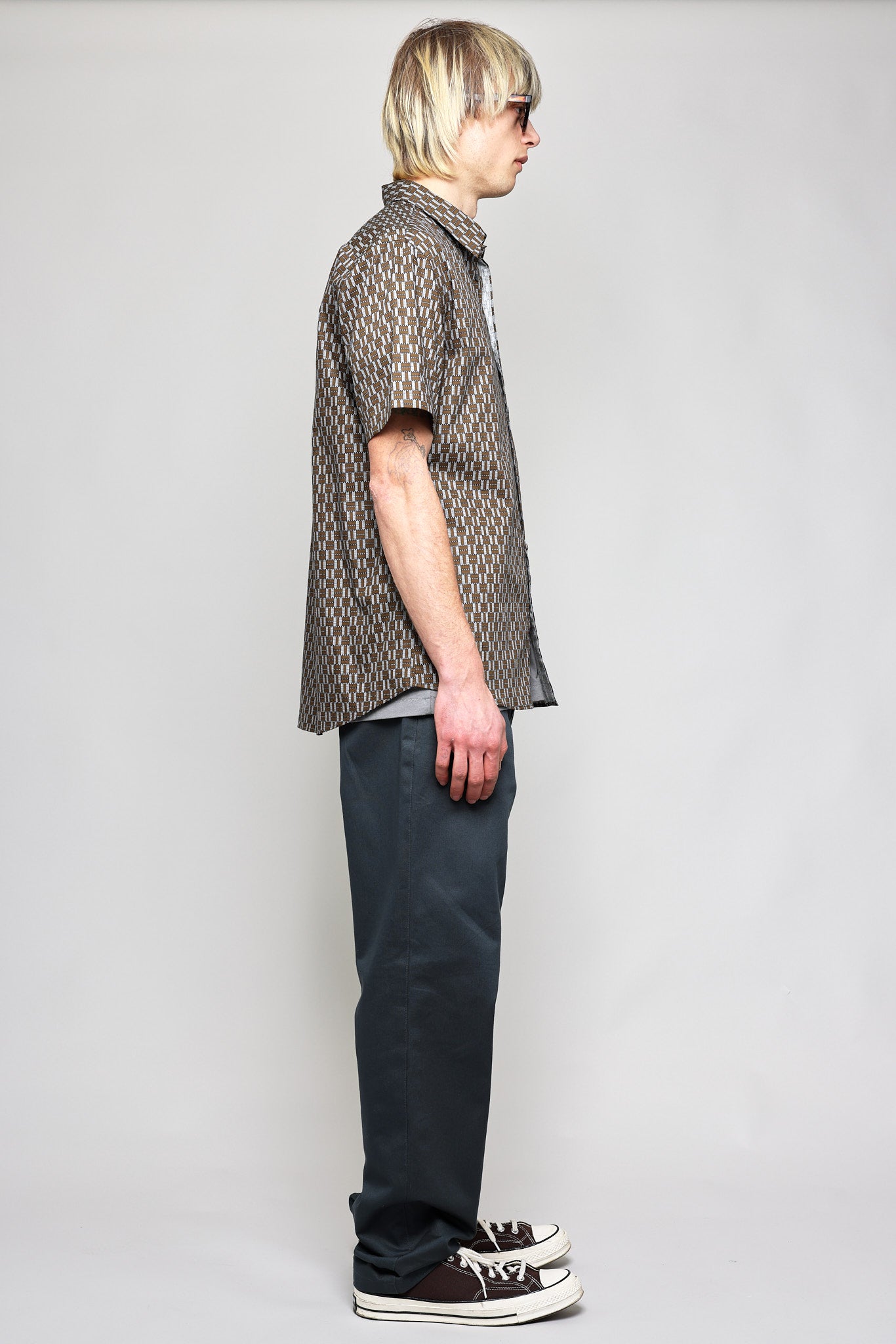 Japanese Graphic Grid Print in Khaki and Blue 04