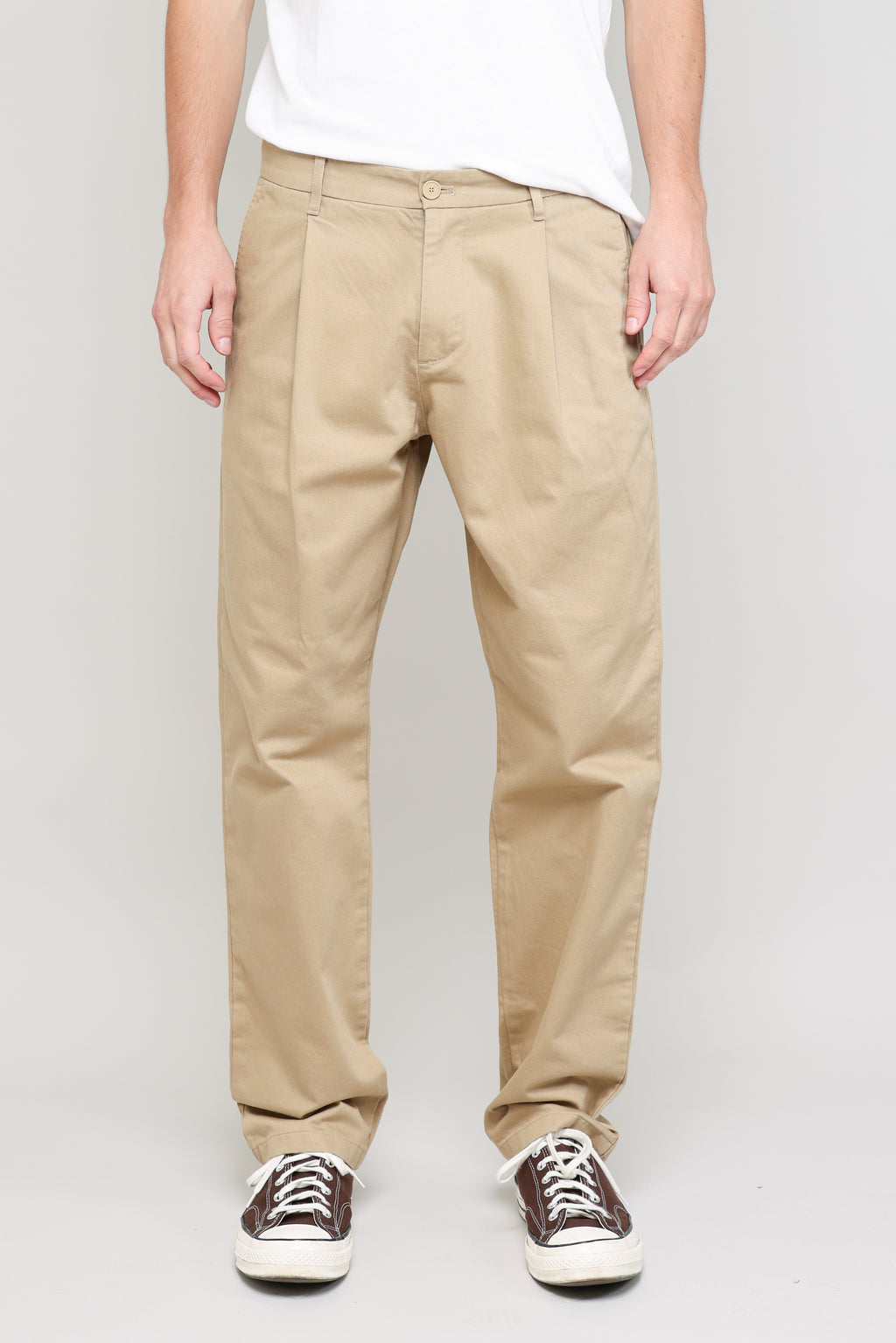 Pleated Chino Vintage French Drill in Khaki 02