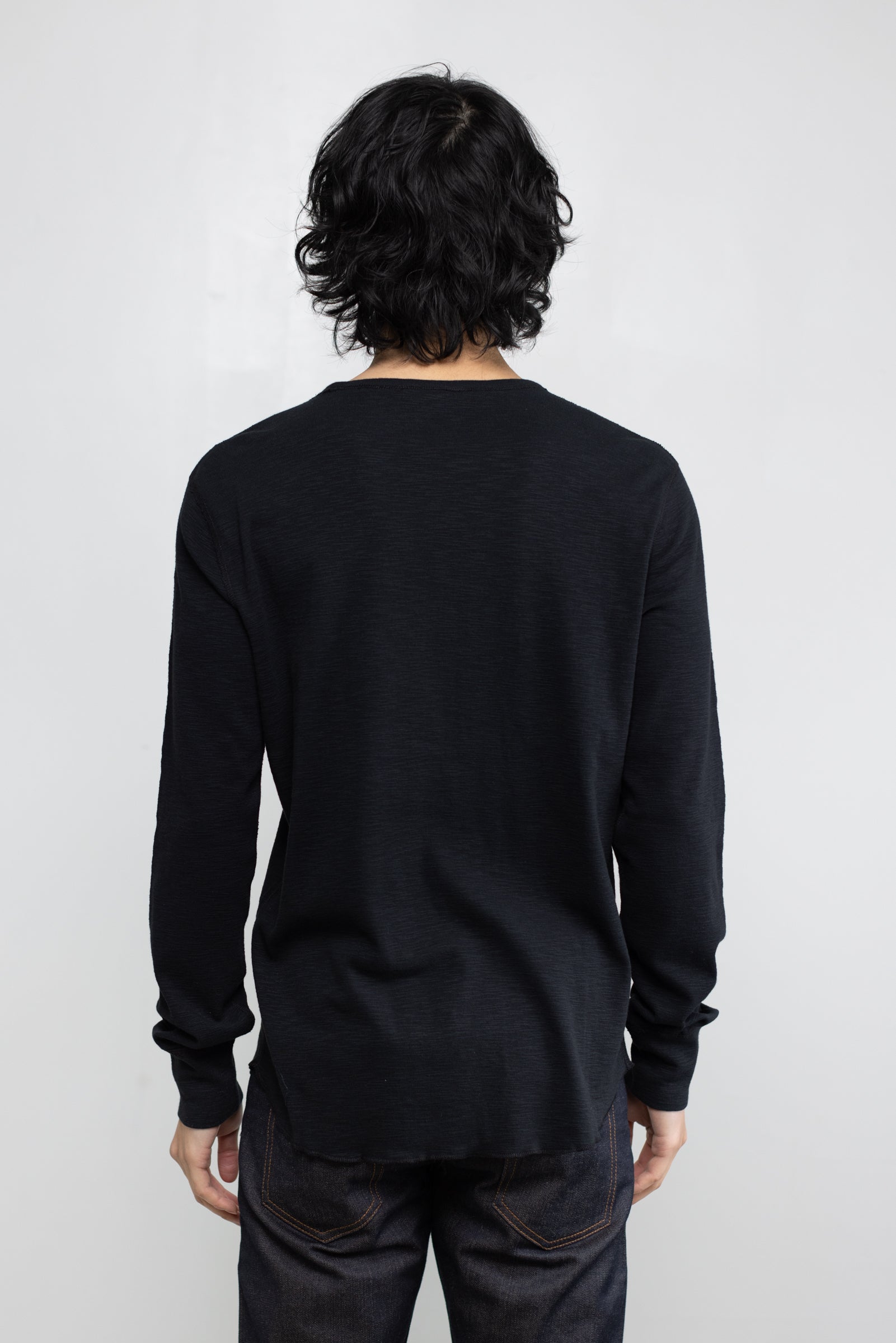 Slub 1x1 Long Sleeve Crew in Black 03