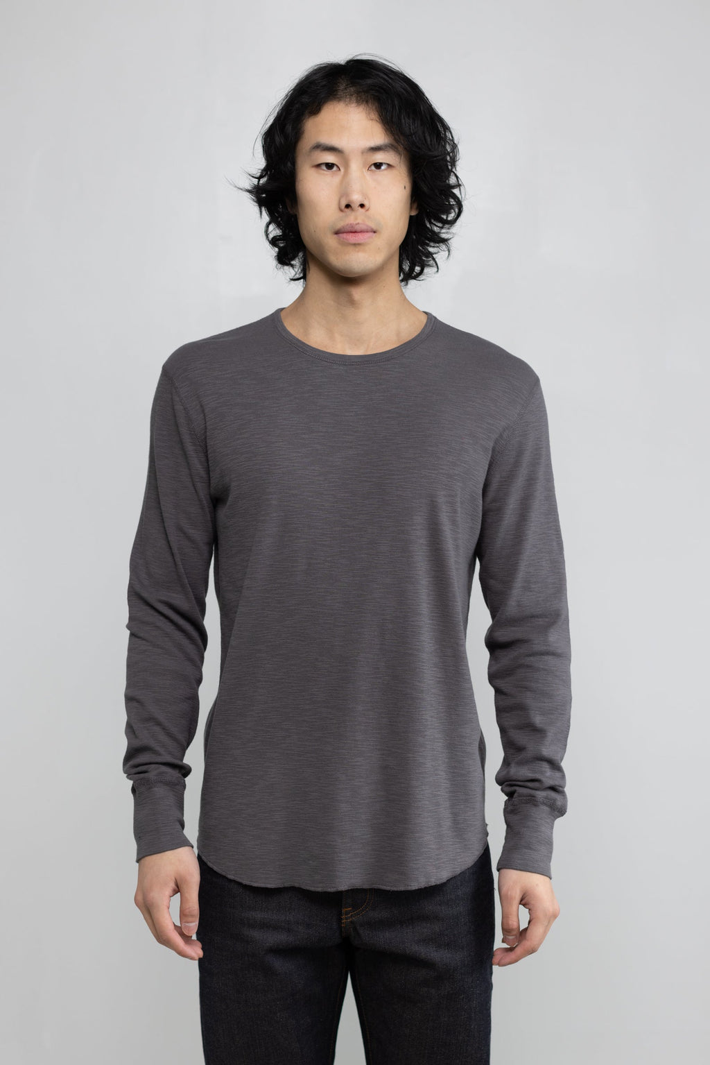 Slub 1x1 Long Sleeve Crew in Black 02