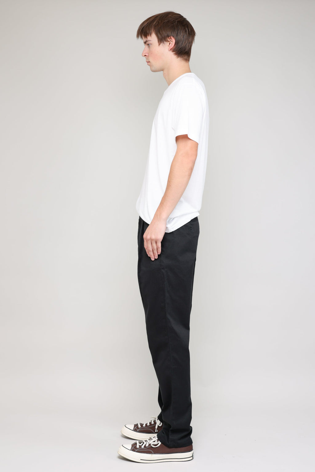 Pleated Chino Texture Cloth in Black 05