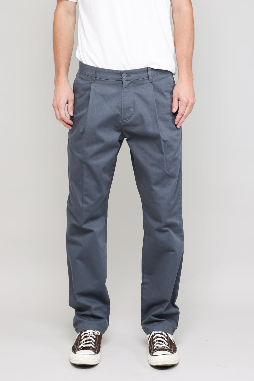 Pleated Chino Vintage French Drill in Blue Grey 05