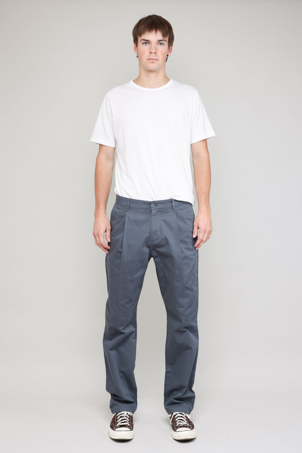 Pleated Chino Vintage French Drill in Blue Grey 02